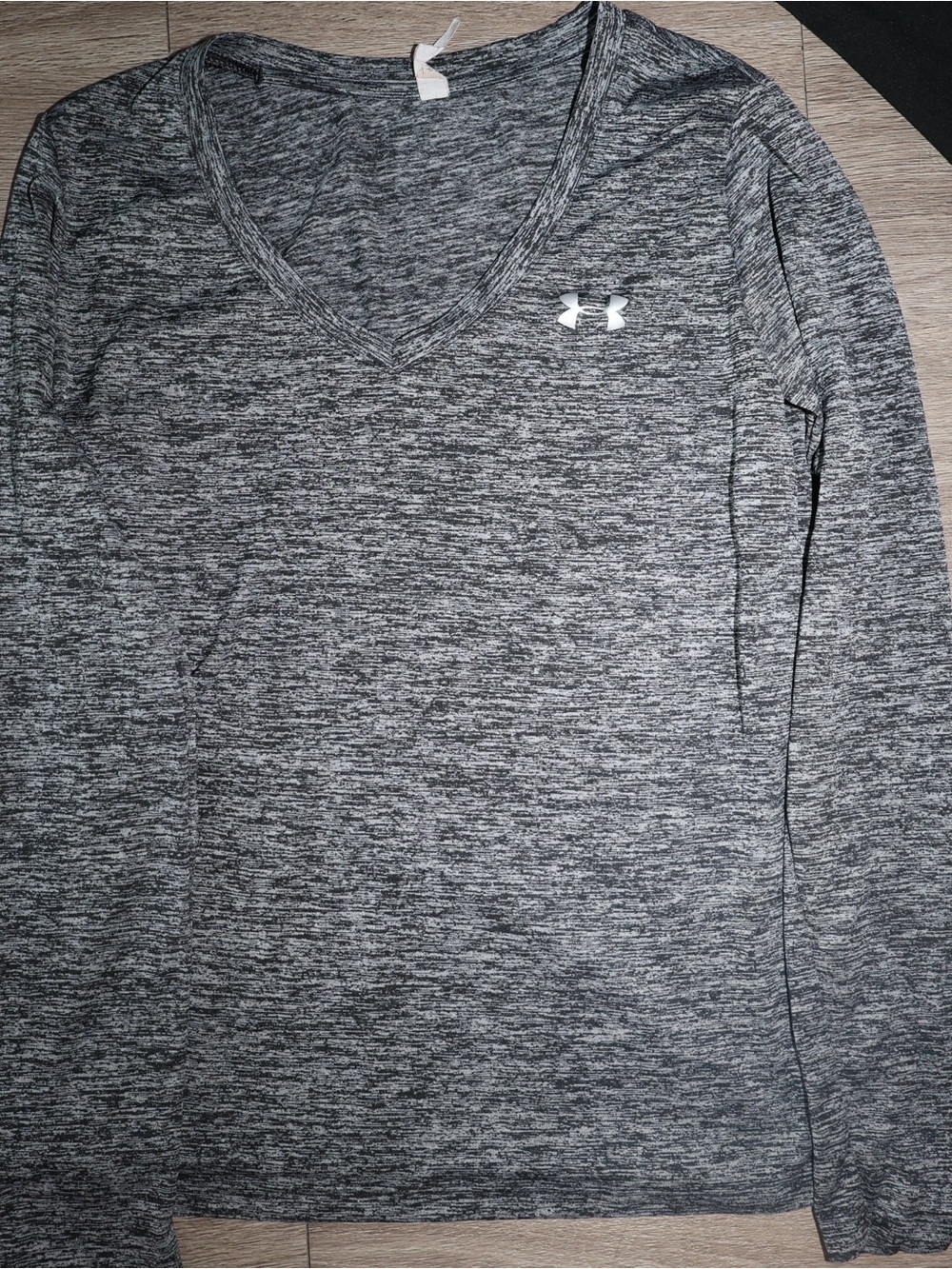 Under Armour Gray Heathered V-Neck Long Sleeve Top